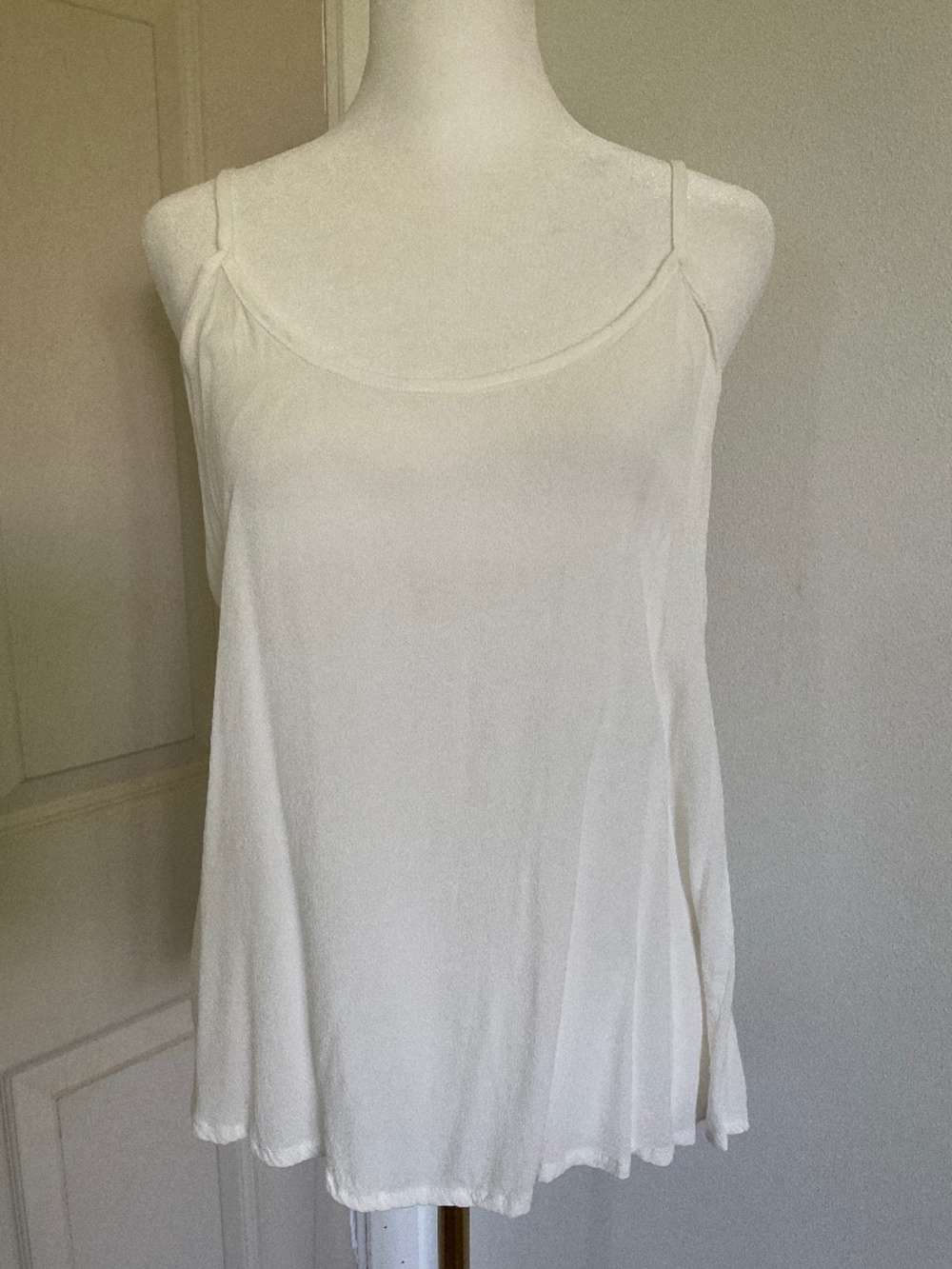 Solid tank top